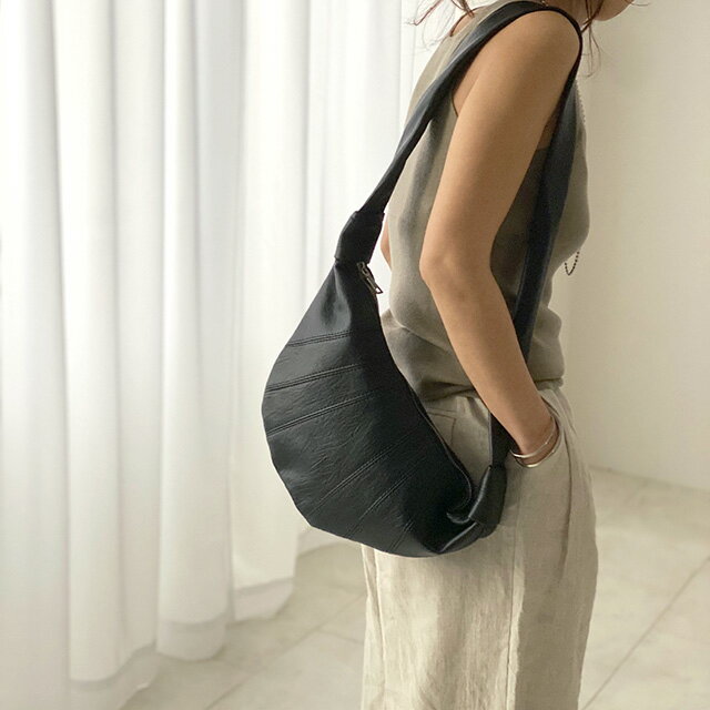 ハーフムーンショルダーバッグ ホワイト/ブラウン/ブラック