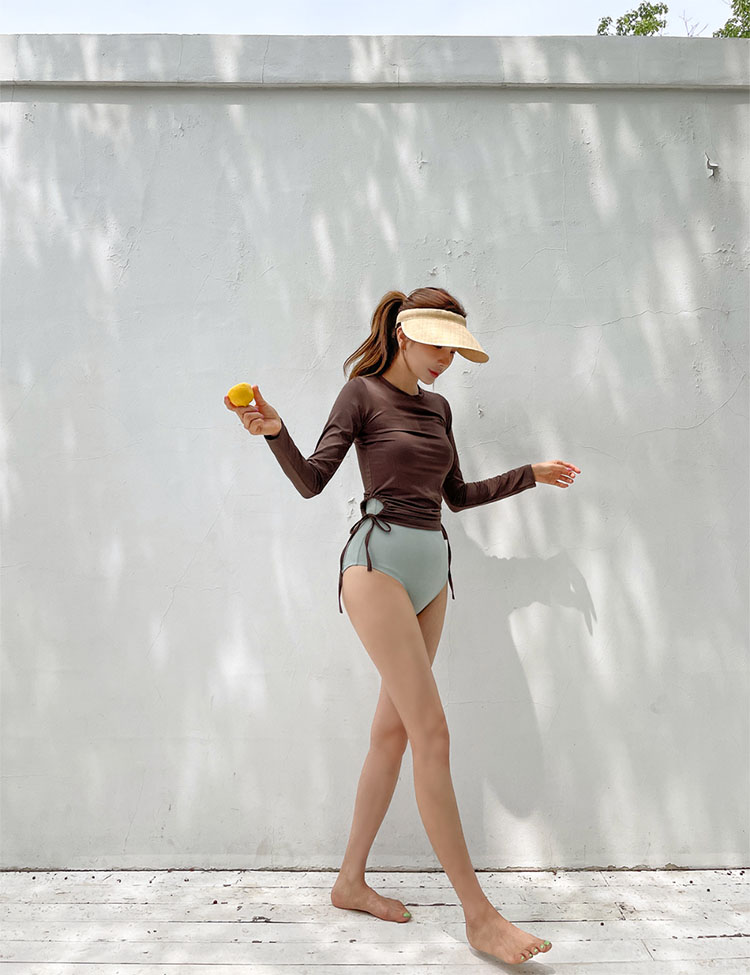 【ネコポス送料無料】 サイドリボン ラッシュガード ブラック/ブラウン 水着 レディース