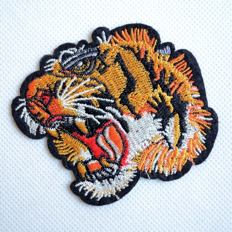ワッペン トラ 虎 タイガー 左向き PING-023 ワッペン アイロン ブランド 通販 アップリケ ブレザー シャツ エンブレム アルファベット イニシャル ミリタリー 入園 名前 キャラクター SSS