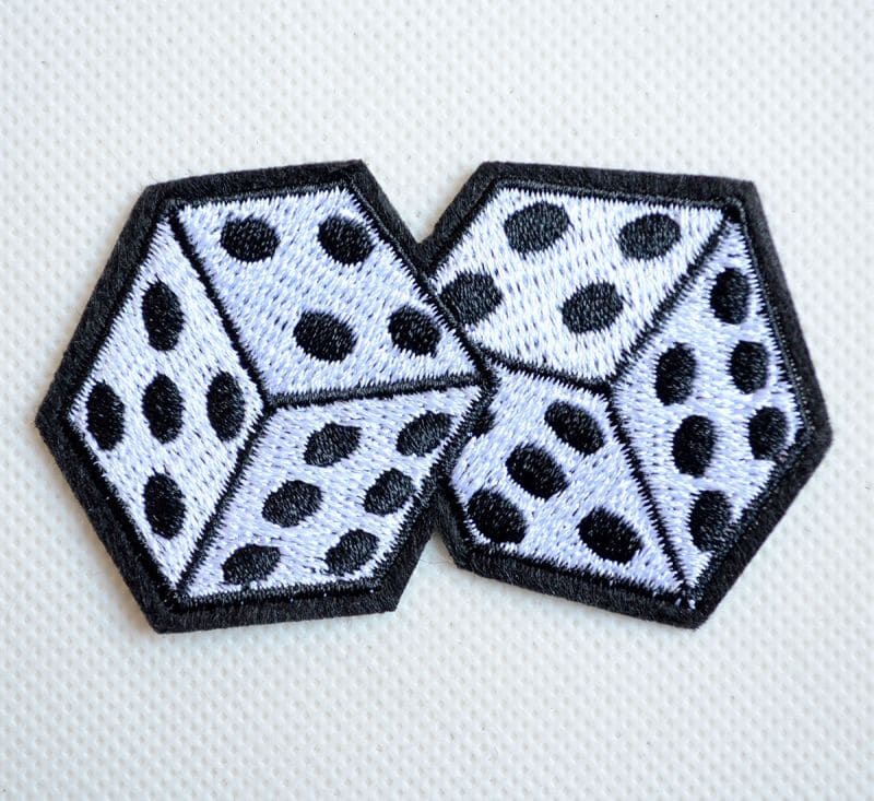 楽天市場】ピンバッジ サイコロの通販