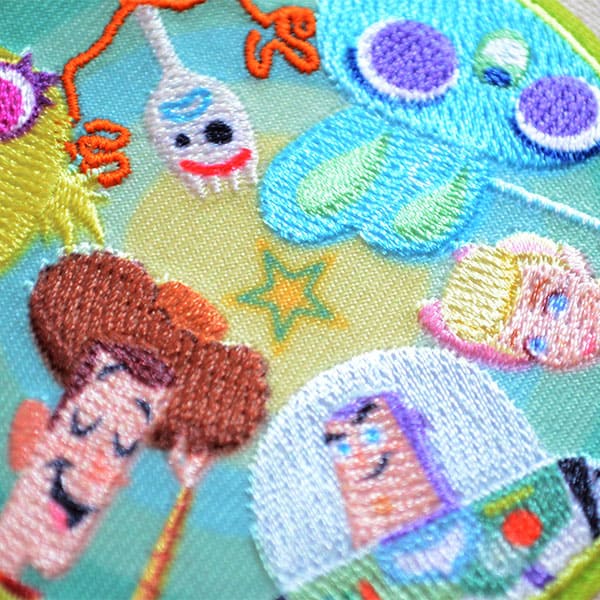 シールワッペン トイストーリー4(仲間たち) D01Y1126 ワッペン アイロン ブランド 通販 アップリケ ブレザー シャツ エンブレム アルファベット イニシャル ミリタリー 入園 名前 キャラクター