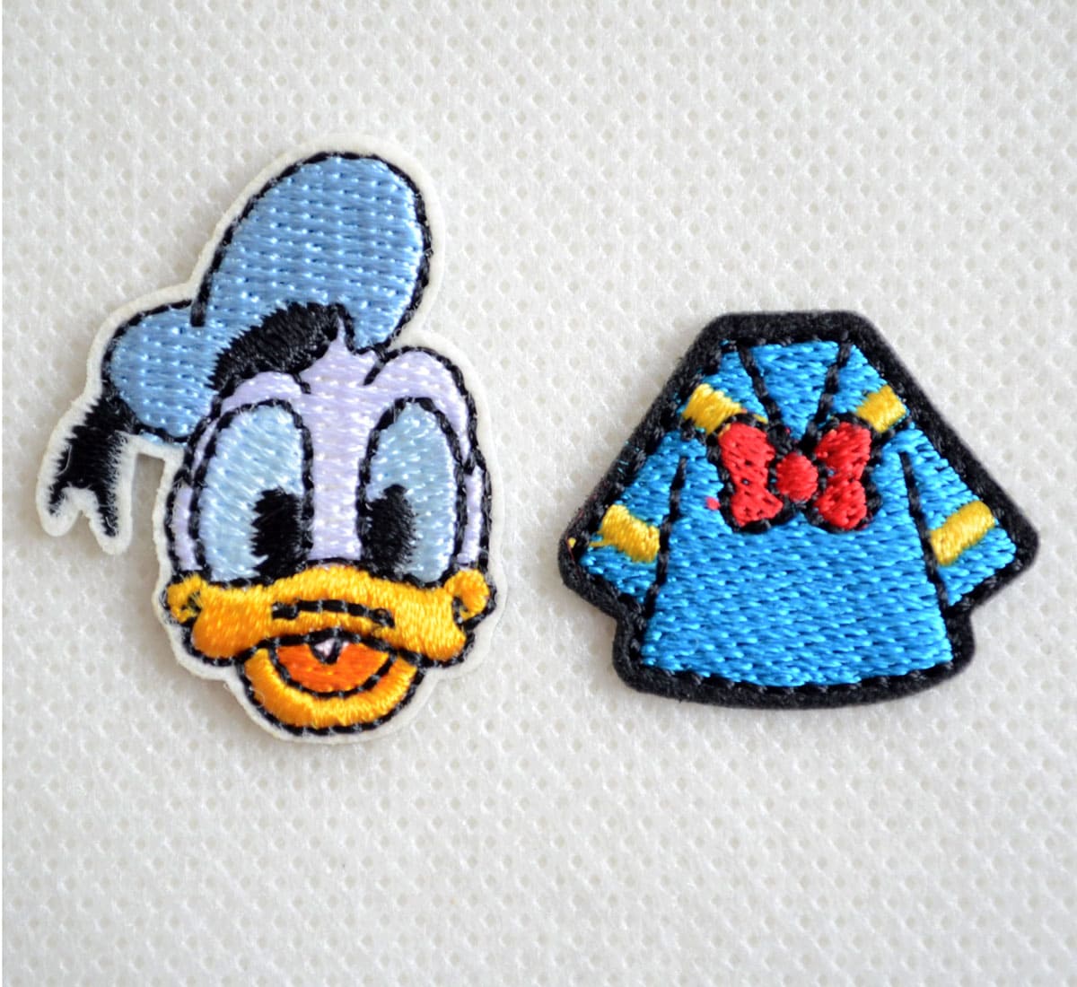 樂天商城 - ワッペン アイロン ディズニー ドナルドダック フェイス & セーラー ミニ シール D01Y2937 アイロン ブランド 通販 アップリケ ブレザー シャツ エンブレム アルファベット イニシャル ミリタリー 入園 名前 キャラクター SSS