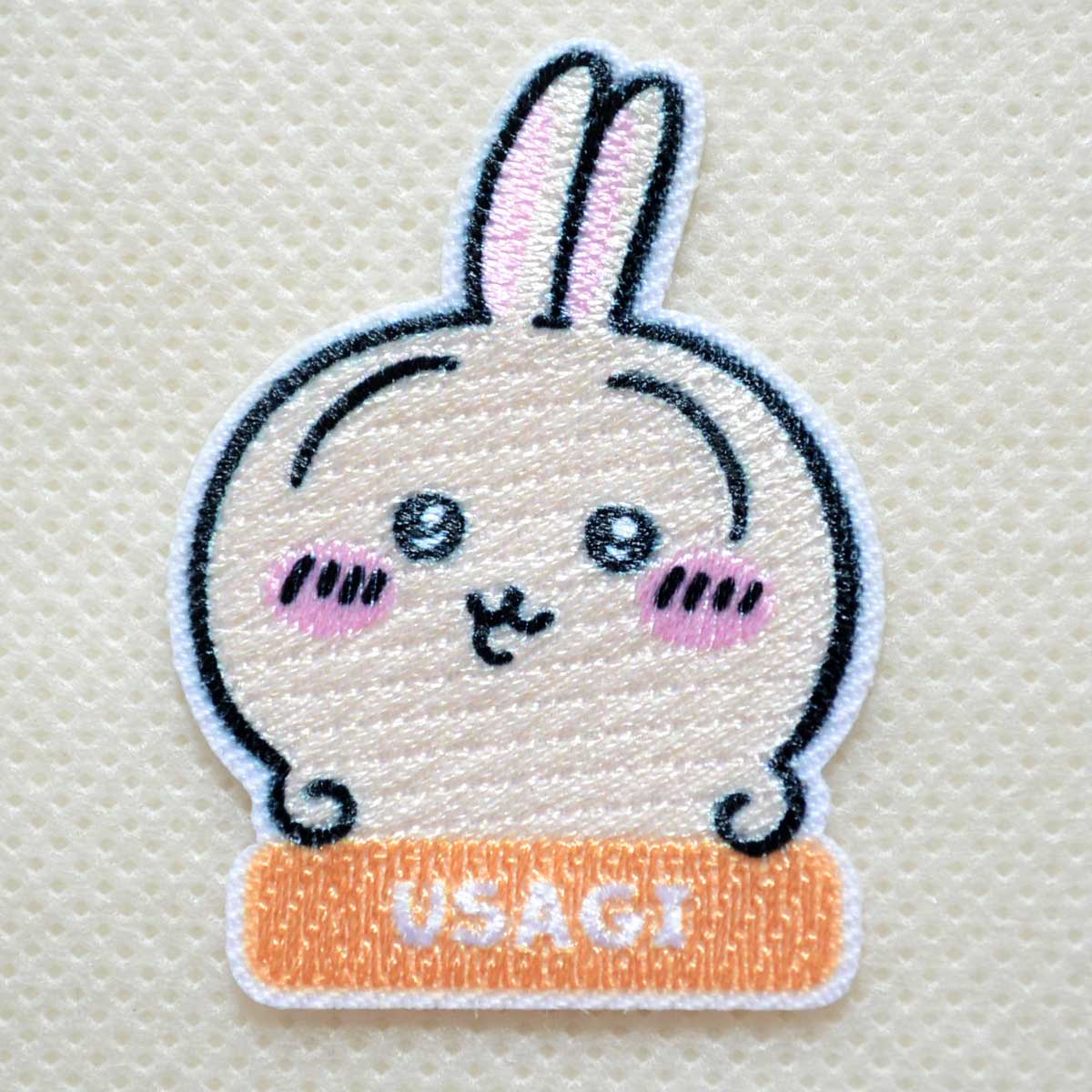 樂天商城 - ちいかわ ワッペン うさぎ お名前 アルファベット 刺繍 アイロン・シール両用タイプ GW-2005 ブランド ロゴ アルファベット 大人向け 入園 名前 キャラクター