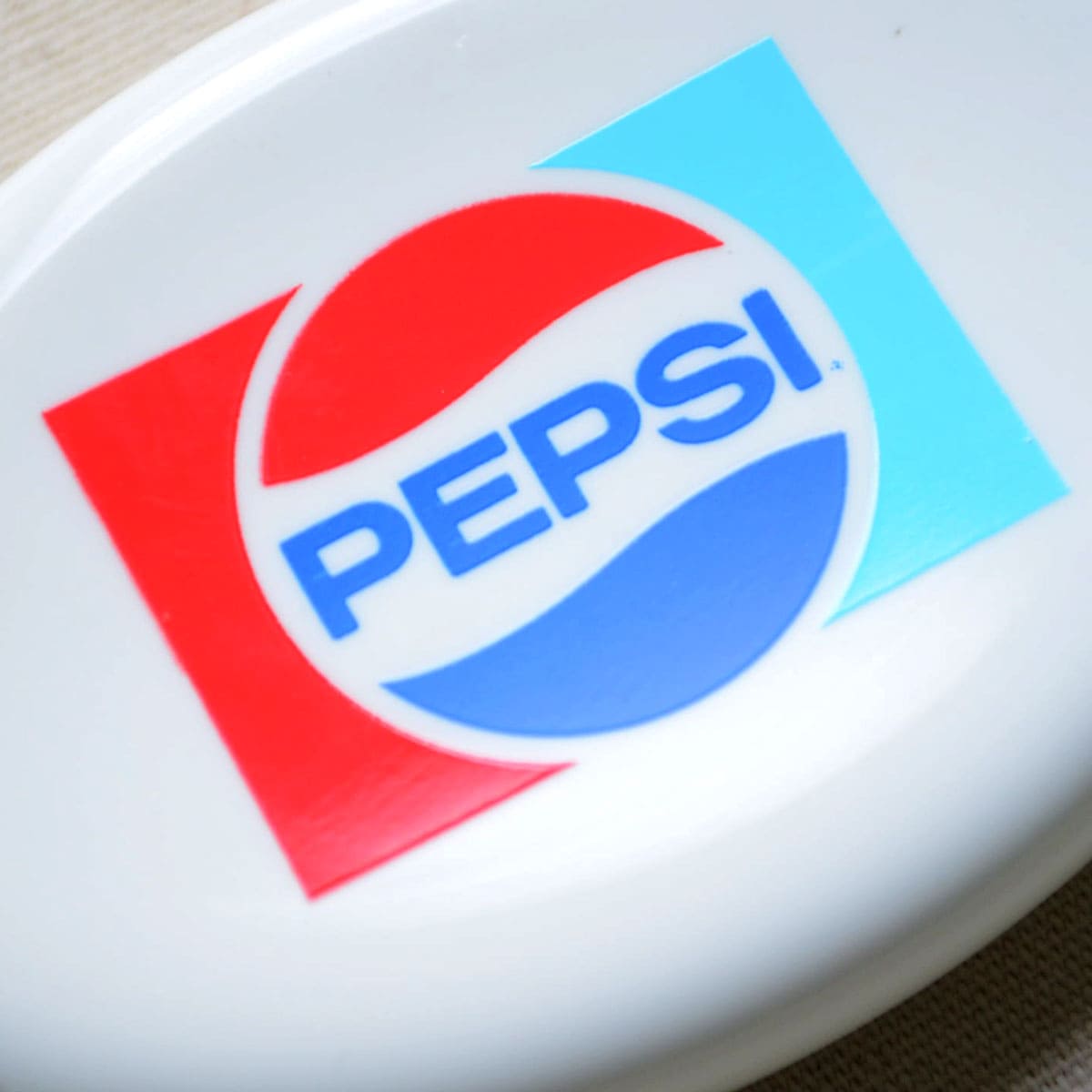 ラバーコインケース ラバーキーホルダー PEPSI ペプシ コーラ ロゴ ホワイト PEPSIWHITE2 小銭入れ キーホルダー アメリカ アメリカ雑貨 シリコン ブランド