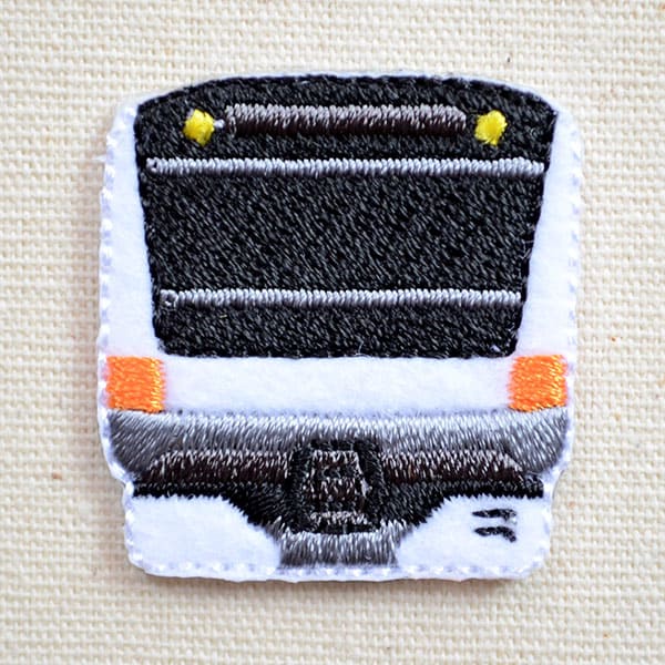 鉄道/電車 トレインミニワッペン E233系中央線 TR380-TR12 アイロン アップリケ パッチ アルファベット エンブレム 名前 ミリタリー 車 ディズニー ワッペン