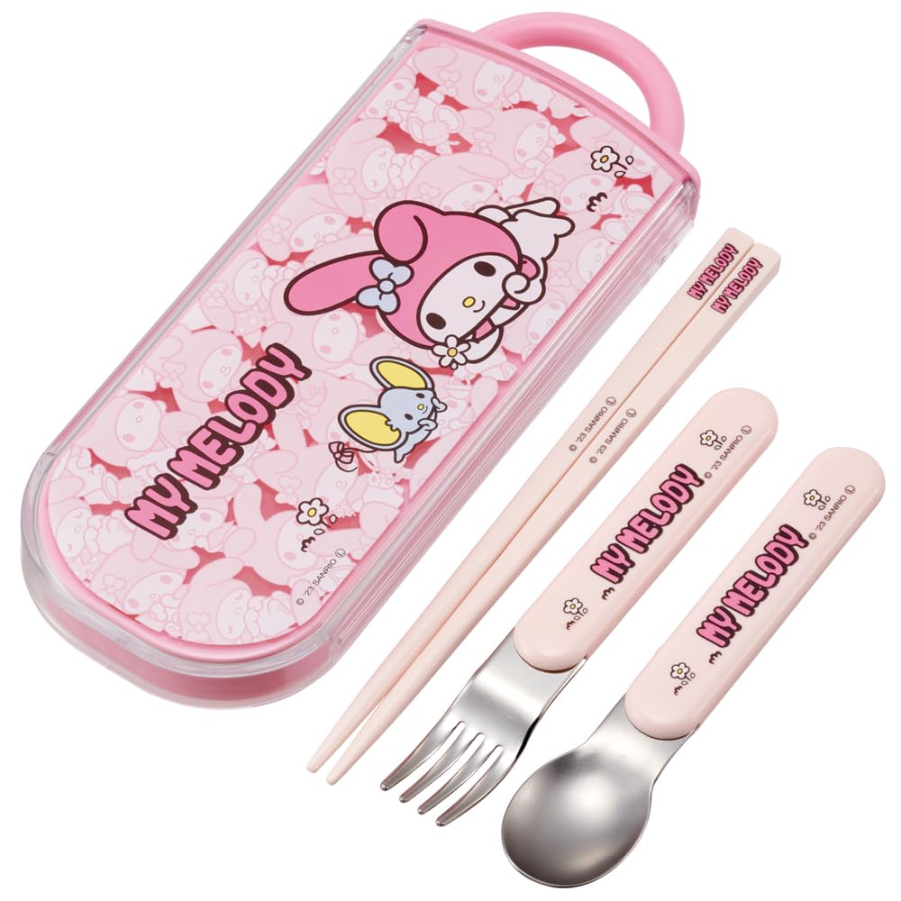 カラー：トリオセット◆商品名：スケーター(Skater) カトラリーセット 子供用 お弁当 箸 スプーン フォーク 日本製 スライド式 名前シール付 抗菌 トリオセット サンリオ マイメロディ うしろうしろ 女の子 TACC2AG-Aサイズ:スプーン・フォーク=長さ13cm/箸=16.5cm/ケース=幅20.6×奥行8.2×高さ1.7cm生産国:日本/セット内容・付属品:箸+スプーン+フォーク+ケース/SIAA(抗菌製品技術協議会)認証マーク取得お子様が簡単に指で引き出すことができるスライド式、衝撃に強く丈夫な構造分解できるので洗いやすい、食器洗い乾燥機対応素材・材質:フタ・ハシ=AS樹脂 本体=ABS樹脂 中皿=ポリプロピレン 金属部分=ステンレス銀イオンAG+抗菌トリオセット 使用抗菌剤の種類/無機抗菌剤 加工方法/練込 加工部位/全体(金属や布部分は除く) 子供用箸スプーンフォークの3点セット、ケース付 食器洗い乾燥機対応 指で引き出すスライド式 衝撃に強く丈夫な構造なので、安心してお使いいただけます 分解できて洗いやすく、いつでも清潔にお使いいただけます SIAA(抗菌製品技術協議会)：認証マーク取得 JP0122581X0011C