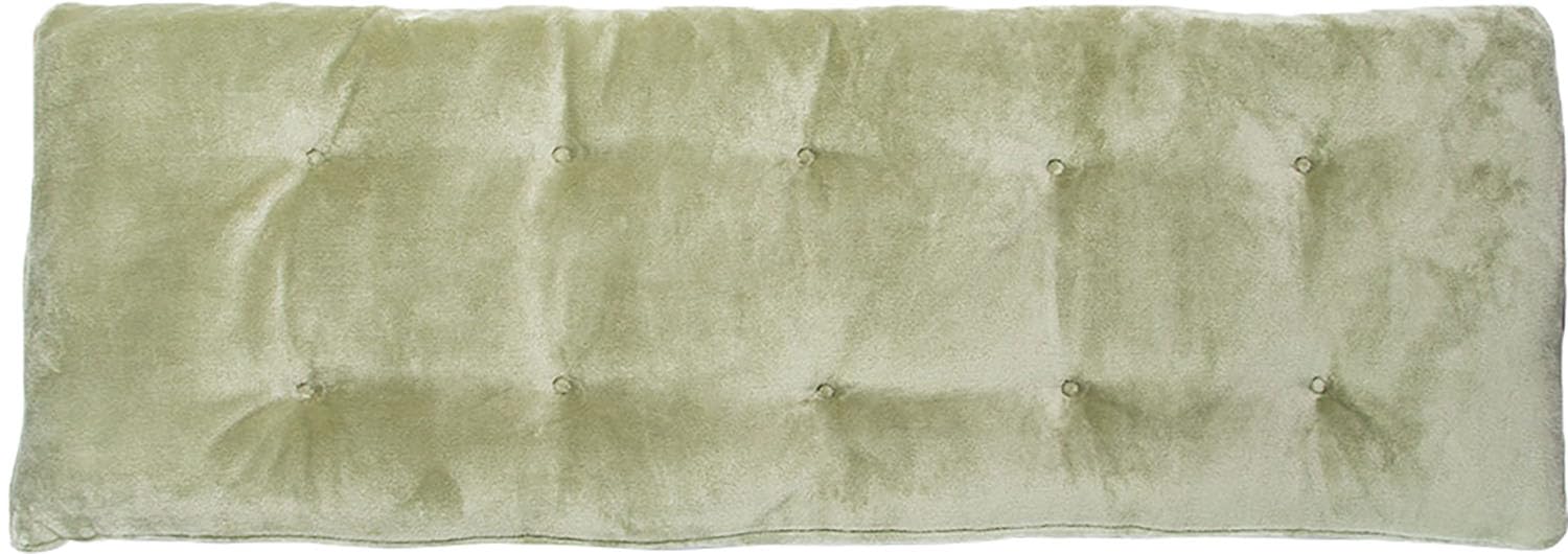 サイズ：120×40cm◆商品名：オレゴニアンキャンパー(Oregonian Camper) アウトドア クッション ファイヤープルーフマットクッション セージ OCFP516SG素材・材質:ポリエステルサイズ:120×40cm重量:720g原産国:中国業界初の「燃えない」マイヤー毛布素材を使用した、マットクッションです。 焚き火やストーブのそばでも安心して使えますので、キャンプやアウトドアに最適。 収束型のチェアにセットすれば、頭からお尻まで優しく包まれ、快適な座り心地です。 さらに、コットに敷いてリラックスマットに、床に広げて簡易ラグとしても使えるマルチユース仕様。 汚れても洗濯できますので、いつでも清潔に使えます。 マイヤー毛布素材ならではの、ふんわりとろけるような肌触りで、キャンプからご自宅まで、極上のリラックスタイムをお過ごしください。
