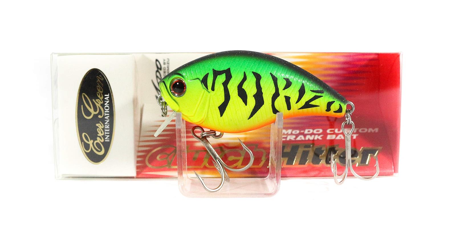 サイズ：5.8cm◆商品名：エバーグリーン(EVERGREEN) クランクベイト スーパーシャローランナー クラッチヒッター 5.8cm 12.5g マットホットタイガー #46主な対応魚種:ブラックバスタイプ:フローティングサイズ:5.8cm / 重量:12.5gカラー:#46 マットホットタイガー標準潜行レンジ:0.0~0.3mフック:EGトレブルマジック フロント#5 リア#6ハイレスポンスかつキレのあるハイピッチ・ウォブンロールアクションで、超シャローレンジをスピーディーに探ることが出来る。清水盛三渾身のスーパーシャローランニングクランクベイト。