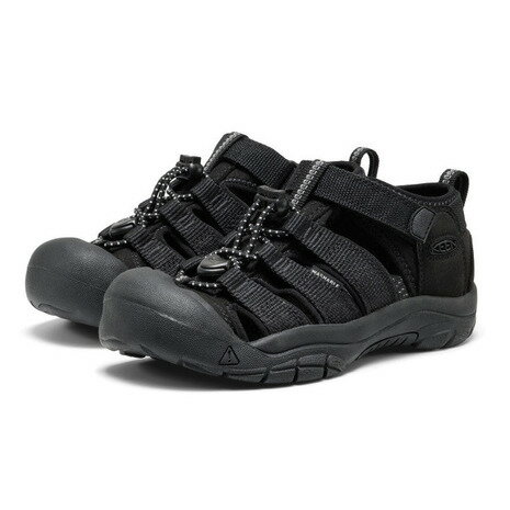 ●メーカーカラー表記:Triple Black●NEWPORT H2(ニューポート エイチツー)は、The Original Hybrid Footwear. アメリカでも圧倒的な人気を誇るベストセラーモデル。●普段履きはもちろんの事、安定性が要求されるアウトドア活動に適した幅広設計のソールユニット。●ソックスとのコーディネートにより、春、夏、秋の3シーズン対応が可能。●つま先全体を広げるスペースを作ることによって、万人受けするフィット感と快適な履き心地を実現●足の固定の調節が可能な面ファスナーストラップと簡単に締められるバンジーレースが、快適でしっかりとしたフィット感と簡単な着脱を実現●衝撃の吸収を可能とする発泡素材使用のインソールはアーチサポートを備え、終日の快適性を実現●エンジニアリングラバーアウトソールが優れた軽量性、柔軟性、耐久性を実現●全方向対応型のラグパターンが、防滑性を向上●お手入れ簡単●天然原料による抗菌防臭加工のEco Anti-odorを採用●丸洗い可能な速乾性ポリエステル素材のウェビングアッパーを採用●アクティブに使える、クイックドライのライニング●踏み跡を残さず、高度な防滑性と耐摩耗性を発揮する KEEN.FUSION RUBBER【商品の購入にあたっての注意事項】【こちらの商品について】※シューズの製造過程で、接着剤の付着や縫製のズレ・歪みを生じている場合がありますが、使用上問題無いと判断したものを販売しております。あらかじめご了承のうえ、お買い求めください。※一部商品において弊社カラー表記がメーカーカラー表記と異なる場合があります。※ブラウザやお使いのモニター環境により、掲載画像と実際の商品の色味が若干異なる場合があります。※掲載の価格・製品のパッケージ・デザイン・仕様について、予告なく変更することがあります。あらかじめご了承ください。2026年春夏モデル 2026ssmodel キーン KEEN スーパースポーツゼビオ ゼビオ Super Sports XEBIO スポーツサンダル ストラップサンダル Junior ジュニア じゅにあ 子供 JR アウトドア アウトドアサンダル カジュアル カジュアルサンダル 旅行 旅行用 外出 外出用 外履き 町履き 街履き 普段履き クッション性 クッション 黒 くろ クロ ブラック 黒靴 真黒 真っ黒 オールブラック 黒サンダル サンダル黒 2606water_sandal