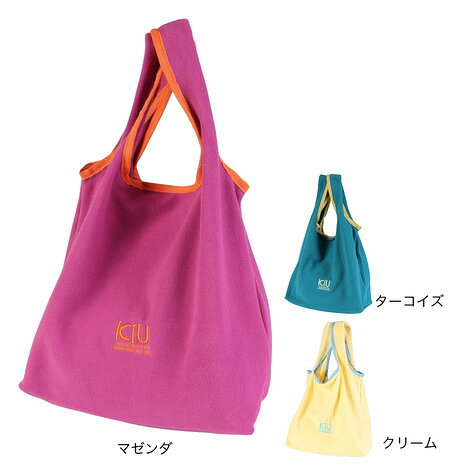 ●メーカーカラー表記:【ターコイズ】TORQUOISE【クリーム】CREAM YELLOW【マゼンダ】MAGENTA●素材:ポリエステル100%●中国製●サイズ:W30cm×H38cm×D12cm●容量:15L●耐荷重:8kg●温かいフリース素材●背面ポケット●ファスナー付きメッシュポケット●キーカラビナ●「包まれる心地よさ」をバッグで表現した、ほっこりするフリース素材が仲間入り。優しい触り心地で、温かみや柔らかさを強調しボリューミーで丸みのあるシルエットが特徴です。●秋冬のアウトドアスタイルにぴったりのシリーズです。●トートバッグはパッカブル可能でコンパクトになるため、日々のお出かけやお買い物などにラフに取り入れていただきやすく持ち運びにも便利。●内側には小物を分けて収納するのに便利なポケット付きで、シンプルながらも使いやすさにもこだわったアイテムです。●刺繍ロゴとパイピングのバイカラーがコーディネートのポイントになってくれます。【商品の購入にあたっての注意事項】※一部商品において弊社カラー表記がメーカーカラー表記と異なる場合がございます。※ブラウザやお使いのモニター環境により、掲載画像と実際の商品の色味が若干異なる場合があります。※掲載の価格・製品のパッケージ・デザイン・仕様について、予告なく変更することがあります。あらかじめご了承ください。◆◆◆キウ Kiu エルブレス ヴィクトリア ビクトリア Victoria L-Breath BAG バッグ カバン かばん 鞄 アウトドアカジュアル小物 アクセサリー カジュアルバッグ Men's Mens メンズ めんず 男性 アウトドア レジャー キャンプ カジュアル commuteB_260114 10888649701 K489-952 マゼンダ 10888649601 K489-917 ターコイズ 10888649801 K489-987 クリーム