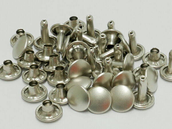 【箱売り】両面カシメ　中　足長 マットニッケル φ9mm｜足の長さ9.2mm（全長10.7mm） 2000ヶ【送料無料】 [ぱれっと] レザークラフトまとめ買い（業販） カシメ箱売り