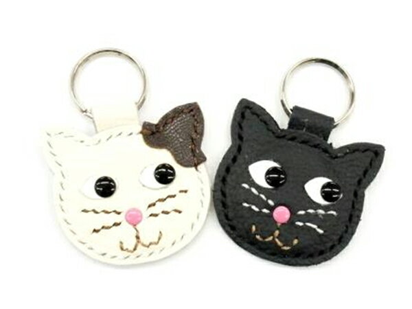 【ねこシリーズ】にゃんこのキーホルダーキット（顔型） 白/黒 4.5×5cm【メール便選択可】 [レザークラ..