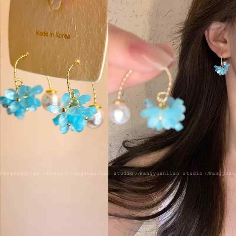 樂天商城 - 送料無料 ポイント10倍 女性用 イヤリング 花 パール デザイン かわいい シンプル 気質 ファッション 耳飾り 日常使い コーディネート アクセサリー
