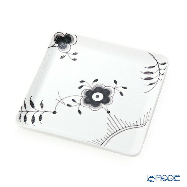 ロイヤルコペンハーゲン (Royal Copenhagen) ブラック フルーテッド メガ 2541720／1052399 スクエアディッシュ 20×20cm 北欧 ブラックフルーテッド プレート 皿 お皿 食器 ブランド 結婚祝い 内祝い 出産内祝い 出産祝い 結婚内祝いのサムネイル