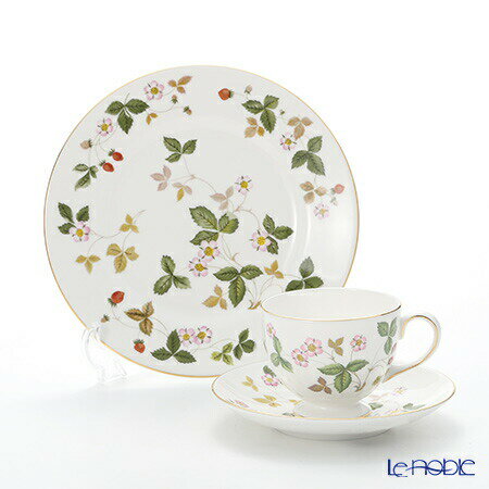 ウェッジウッド 食器 ウェッジウッド (Wedgwood) ワイルドストロベリー トリオセット(リー) /// ティーカップ 紅茶カップ コーヒーカップ 兼用 プレート おしゃれ かわいい 花柄 ブランド 高級 食器セット // ギフト プレゼント 結婚祝い 引き出物 内祝い