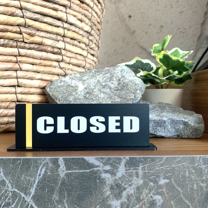 Rakuten - 【送料無料】「CLOSED」BLACKサインスタンド アクリルサイン 設置板 閉店 休憩中 締切 アクリル看板 クローズド