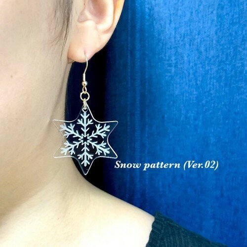雪の結晶 Snow pattern ピアス Ver.02 透明アクリル(左右1セット)