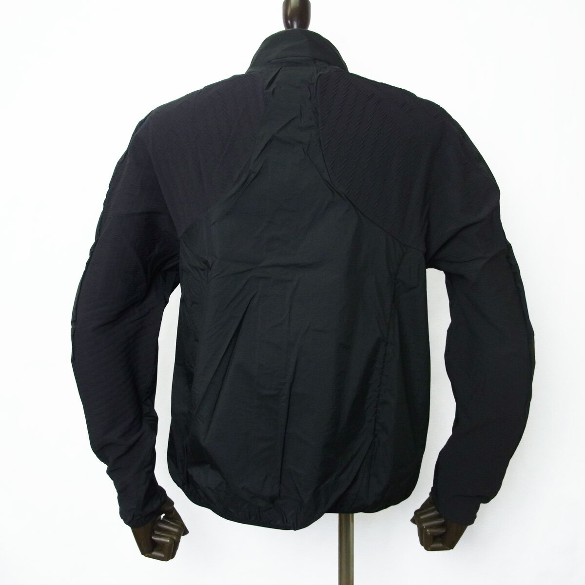 【60％OFF】J.LINDEBERG Jリンドバーグ ゴルフ ウインドブレーカー 撥水 防風 アウター メンズ ブラック ブランド 国内正規品【送料無料】