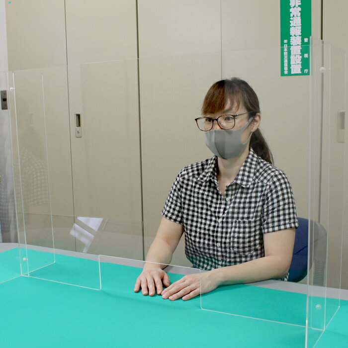 飛沫対策 日本製 透明 アクリルパーティション W900×H600×300 アクリル板厚3mm 窓付き H型 パーテーション 簡単組立式 工事不要 簡単設置 感染対策 ウイルス対策 クリア樹脂 デスク 受付窓口 卓上 仕切り板【受注生産 返品交換不可】