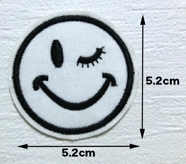 【定形郵便 100円】ニコちゃん ホワイトニコちゃん　スマイル　ニコちゃん　にこちゃん ワッペン 刺繍 アップリケ ミシン手芸 アメリカ　国旗