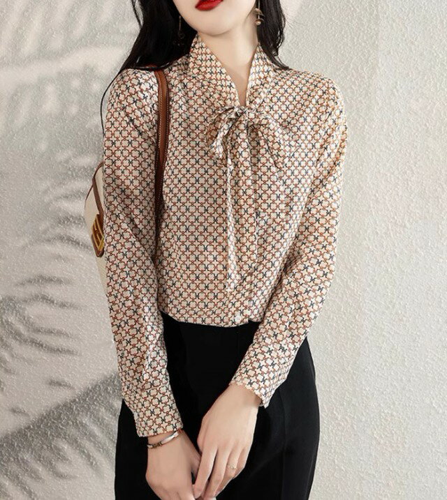 Rakuten - ボウタイブラウス 長袖 シャツ ブラウス レディース トップス 春 秋 総柄 オフィス 通勤服 おしゃれ 大きいサイズ レトロ 春秋 韓国 ファッション シンプル エレガント きれいめ カジュアル 20代 30代 40代