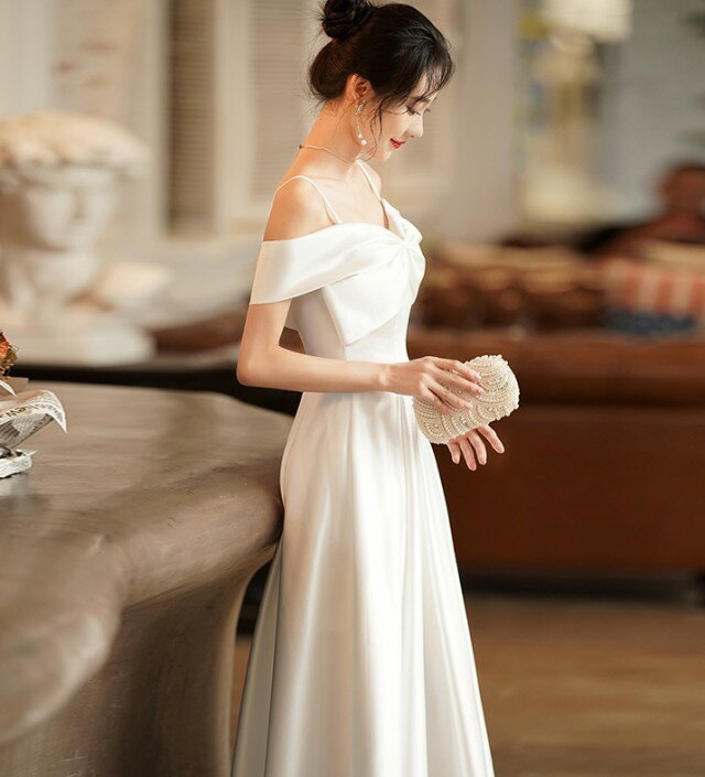 ウエディングドレス Aライン オフショルダー ドレス ロング 袖あり 二次会 花嫁 大きいサイズ 3L 4L 白 ロングドレス フレア スレンダーライン 背中あき 無地 シンプル 上品 おしゃれ きれいめ