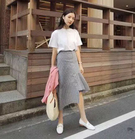 ギンガムチェック マーメイドスカート ミモレ丈 ミモレスカート アシンメトリー ウエストゴム ハイウエスト 大きいサイズ 韓国 ファッション 春 夏 秋 ボトムス レディース シンプル ガーリー 大人可愛い カジュアル おしゃれ きれいめ 通勤服 オフィスのサムネイル