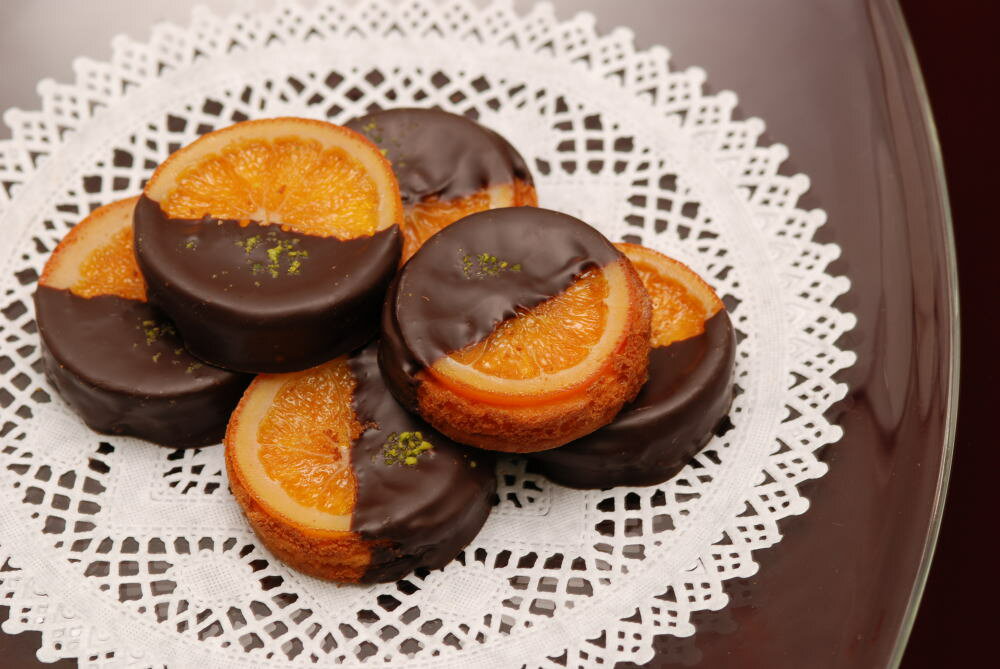 銀座スイーツ社長の発案から生まれたリキュール香るバレンシアオレンジとチョコレートの組合せガレットオランジェ8個入り