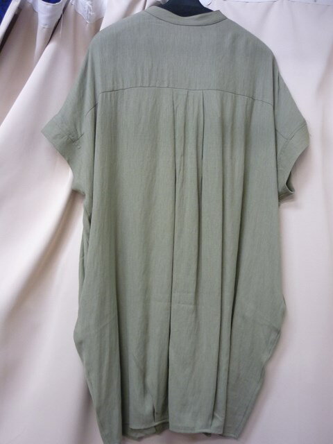 SALE！NICE CLAUPデザインボタンチュニックブラウス（カーキ）【新品】