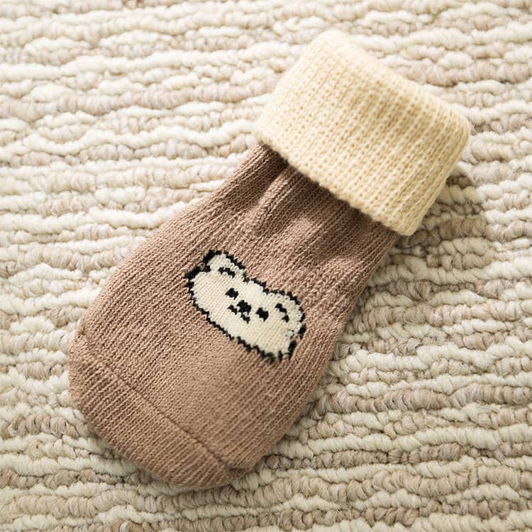 le colzaの犬 靴下 犬 ソックス 傷防止 傷保護 靴下 ペット用ソックス 小型犬向け 可愛 小型犬 犬ソックス 犬弾力性 猫 犬 ペット用 犬用品 関節保護 足保護 温か 汚れに強い 滑り止め 4枚セット 防寒 犬足舐め防止 けが予防 汚れ防 お散歩用 室内用 犬 冬用｜アングル3