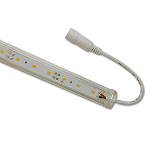 サイズ：21x825x14mm（コード別） 全光束：850lm 消費電力：9.6W 色温度：2700k電球色 電圧：12V 電流：0.8A ※本商品はライト部のみです。点灯には別途ACアダプターが必要となります。 ※連結する本数の電流値合計に合わせてACアダプターのアンペア数をお選び下さい。 ◆別売りACアダプターはこちらからお求め頂けます。　
