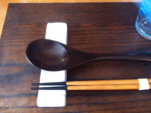 カトラリーレスト／ホワイト