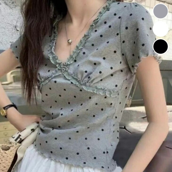 Rakuten - 【半額クーポン対象】Tシャツ 半袖 ドット柄 水玉 フリル Vネック メロウ トップス タイト スリム フェミニン レトロ 華奢見え カジュアル キレイめ 人気 プチプラ 韓国ファッション 2026春夏新作【le0168-d】【予約販売：15-20日】【送料無料】メ込2