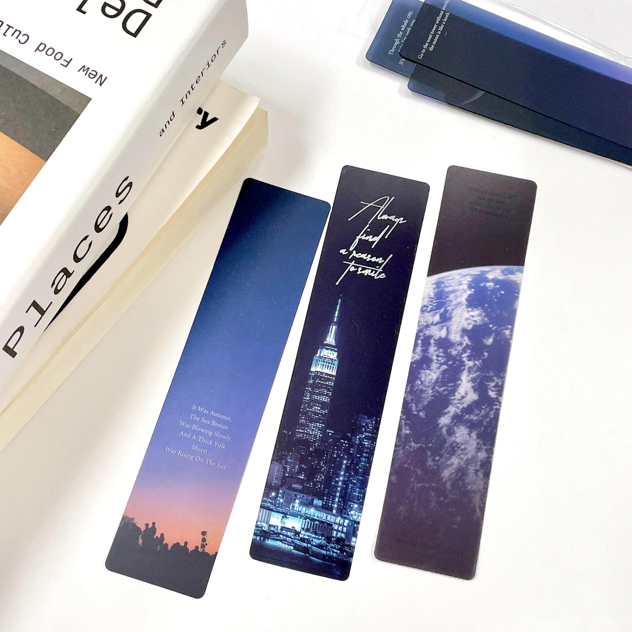 【クリア ブック マーカー】柄違い5枚組 しおり 透明 ブックマーク 本 読書 摩天楼 夕焼け 地球 空 夜空 夜景 景色 おしゃれ 可愛い 雑貨 ギフト プレ...