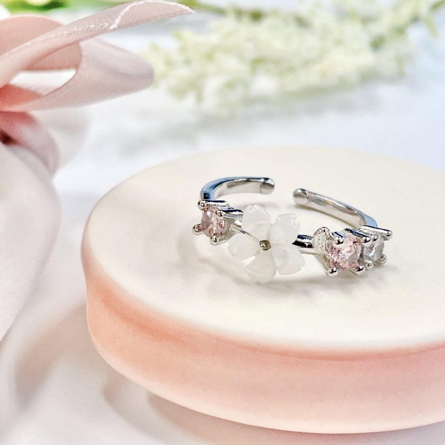 【 シェル チェリーブロッサム オープンリング 】 巾着袋付き 桜 さくら 花モチーフ ピンク 指輪 アクセサリー シルバー ジュエリー ラインストーン ファッ...