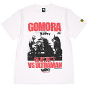 (ハードコアチョコレート) HARDCORE CHOCOLATE ゴモラ VS ウルトラマン (メガトンテールホワイト)(SS:TEE)(T-1673MS-WH) Tシャツ 半袖 カットソー 特撮 怪獣 星人 ウルトラマン 円谷プロ 国内正規品