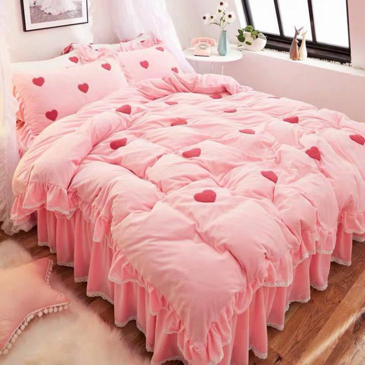 商品サイズ・組成について（カバー4点セット)【素材】絨 、ポリエステルベッドパッド1点 ：150x200（cm）掛布団カバー1点： 約200x230 （cm）枕カバー2点： 約48x74cm★購入後のキャンセルは、ご遠慮ください。★検品のた...