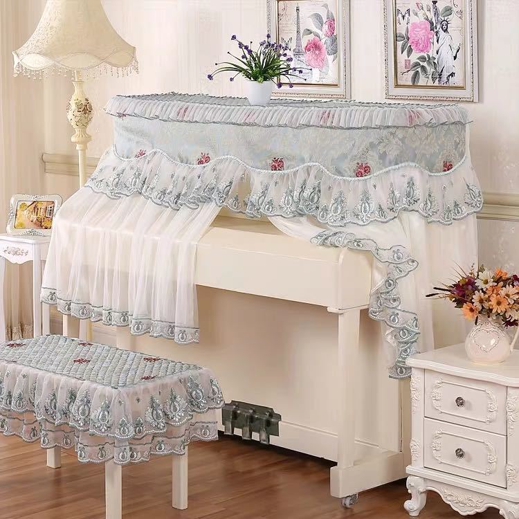 素　材 ポリエステル100％ピアノカバーのサイズ： 約153x 35 (cm)(上部奥行)x高さ90cmイスカバーのサイズ ：約57x37cm(イスのサイズ変わりできます）値段も変わります※平置き実寸の為、若干の誤差があります。★購入後のキャンセルは、ご遠慮ください。★検品のため開封してある場合があります★複数ご注文の場合やお急ぎの場合は必ず事前に納期のお質問をお願いいたします。注意事項1、ご利用のPC環境により、実際の商品と色が異なる場合がございます。予めご了承ください。2、新品未使用品ですが、外箱に初期からのスレ、剥げ歪みなどあります。3、海外品ですので、気にされる方はご遠慮下さい。4、この商品は、購入後発送まで7日程度を要しますので、ご理解の上ご購入頂きますようお願い致します5、製品により多少の誤差が生じる場合がございます。素　材 ポリエステル100％ピアノカバーのサイズ： 約153x 35 (cm)(上部奥行)x高さ90cmイスカバーのサイズ ：約57x37cm(イスのサイズ変わりできます）値段も変わります※平置き実寸の為、若干の誤差があります。★購入後のキャンセルは、ご遠慮ください。★検品のため開封してある場合があります★複数ご注文の場合やお急ぎの場合は必ず事前に納期のお質問をお願いいたします。注意事項1、ご利用のPC環境により、実際の商品と色が異なる場合がございます。予めご了承ください。2、新品未使用品ですが、外箱に初期からのスレ、剥げ歪みなどあります。3、海外品ですので、気にされる方はご遠慮下さい。4、この商品は、購入後発送まで7日程度を要しますので、ご理解の上ご購入頂きますようお願い致します5、製品により多少の誤差が生じる場合がございます。