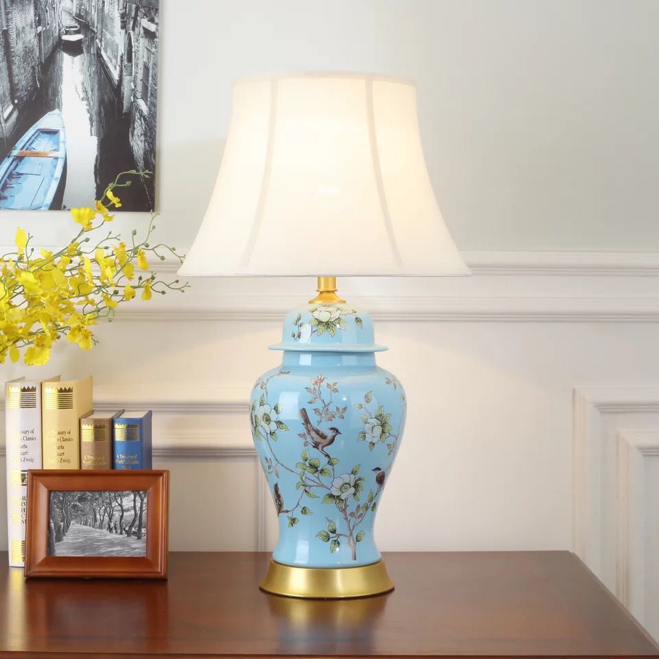 【商品仕様】■個口数：1 （～40Wまで対応）■E26白熱球、電球型蛍光灯、LED電球使用可能■使用電球：1個（※電球は付属しておりません）【商品サイズ（単位約mm）】■商品外寸：幅約40×高さ約69(cm)※サイズの誤差は多少発生します。...