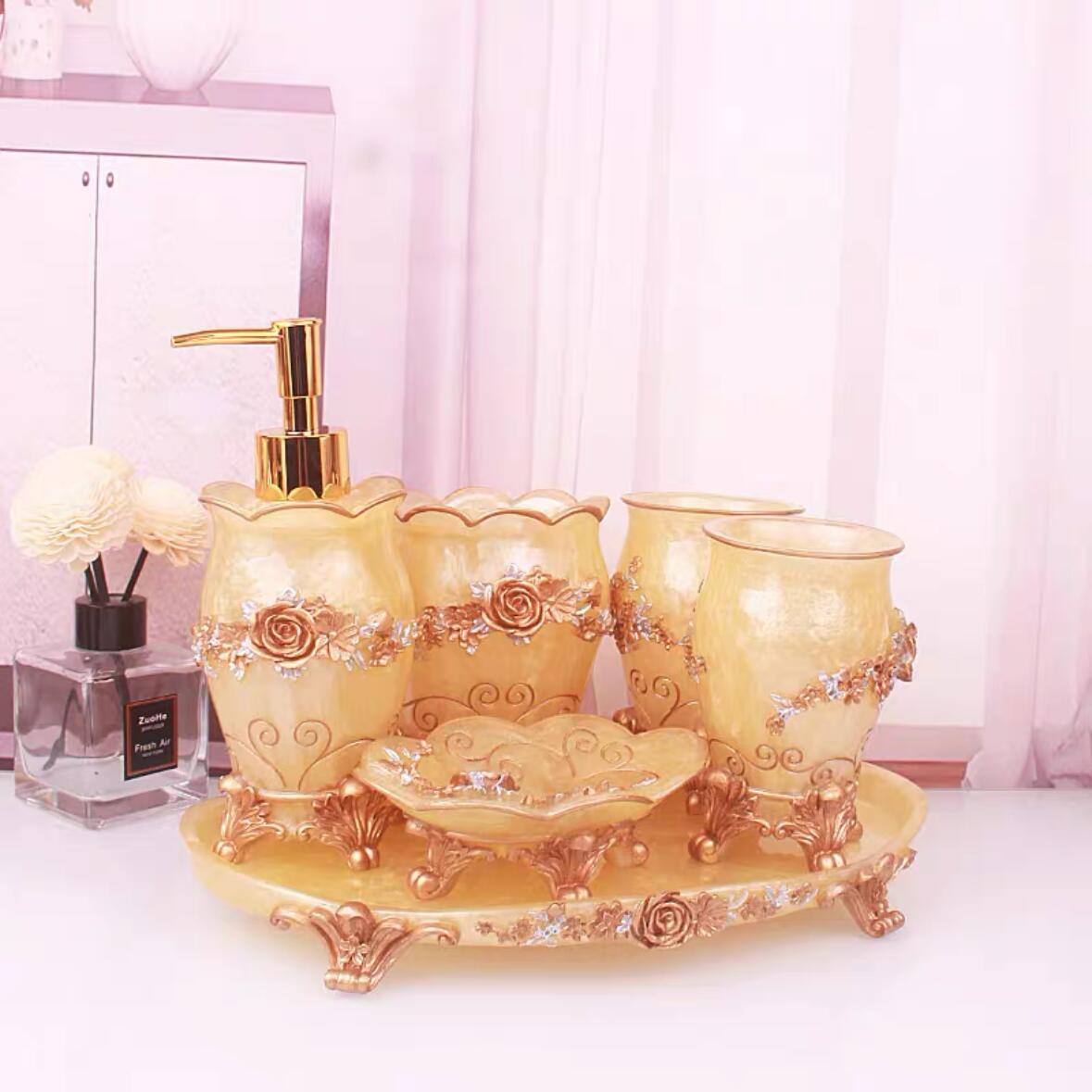 高級サニタリー5点セットディスペンサー 歯ブラシスタンド ．洗面所用品