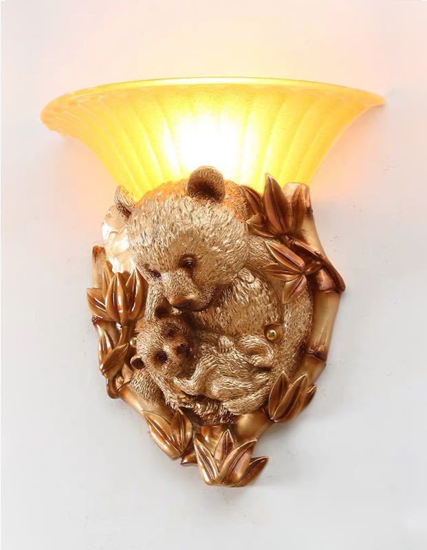 ・口金：E26・使用電球：60Wまで・サイズ：(約）幅33 ×高さ34（cm ）※電球は付属しておりません。◆お客様のご覧になっているモニター等により多少色が異なる場合がございます。あらかじめご了承ください。◆複数ご注文の場合やお急ぎの場合は必ず事前に納期のお質問をお願いいたします。◆サイズの誤差は多少発生します。ご了承下さい。■商品の返品についてお届け致しました商品に相違がありました際は商品到着より5日以内に御連絡下さい。良品との交換をさせて頂きます。在庫のご用意がその時点で無い場合は返金処理させて頂きます。交換品が無い場合に限り返金対応させて頂きます。交換品を承諾頂けない場合お客様都合による返品となりますので宜しくお願い致します。期間内に御連絡無き場合は対処致しかねますので、宜しくお願い致します。■欠品について基本的に在庫品を取り扱っておりますが、商品の破損、欠品又は同タイミングでの販売がかかってしまう等の理由で、欠品になる場合がございます。注意事項1、こちらの商品は海外製の新品です。撮影時の照明やPC環境によって実際の商品と色が違う場合があります。2、輸入品で日本語の説明がない場合があり、サポートもございませんので商品知識のある方のみ御注文下さい。4、ご注文について領収書発行、代引き引き換え、局留めは受け付けておりません。5、取り扱っている商品は、海外・アジア製品になります。きちんと全ての商品の検品をしておりますが、日本製に比べると作りが甘い場合があります。完璧を求められる方は御注文をお控えください。6、初期不良、輸送中の破損等は返金対応させて頂きます。その際はご到着から2日以内にご連絡をお願い致し7、新品未使用品ですが、外箱に初期からのスレ、剥げ歪みなどあります8、この商品は、購入後発送まで7日程度を要しますので、ご理解の上ご購入頂きますようお願い致します上記理由の返品交換は承ることが出来ませんので予めご了承くださいませ。・口金：E26・使用電球：60Wまで・サイズ：(約）幅33 ×高さ34（cm ）※電球は付属しておりません。◆お客様のご覧になっているモニター等により多少色が異なる場合がございます。あらかじめご了承ください。◆複数ご注文の場合やお急ぎの場合は必ず事前に納期のお質問をお願いいたします。◆サイズの誤差は多少発生します。ご了承下さい。■商品の返品についてお届け致しました商品に相違がありました際は商品到着より5日以内に御連絡下さい。良品との交換をさせて頂きます。在庫のご用意がその時点で無い場合は返金処理させて頂きます。交換品が無い場合に限り返金対応させて頂きます。交換品を承諾頂けない場合お客様都合による返品となりますので宜しくお願い致します。期間内に御連絡無き場合は対処致しかねますので、宜しくお願い致します。■欠品について基本的に在庫品を取り扱っておりますが、商品の破損、欠品又は同タイミングでの販売がかかってしまう等の理由で、欠品になる場合がございます。注意事項1、こちらの商品は海外製の新品です。撮影時の照明やPC環境によって実際の商品と色が違う場合があります。2、輸入品で日本語の説明がない場合があり、サポートもございませんので商品知識のある方のみ御注文下さい。4、ご注文について領収書発行、代引き引き換え、局留めは受け付けておりません。5、取り扱っている商品は、海外・アジア製品になります。きちんと全ての商品の検品をしておりますが、日本製に比べると作りが甘い場合があります。完璧を求められる方は御注文をお控えください。6、初期不良、輸送中の破損等は返金対応させて頂きます。その際はご到着から2日以内にご連絡をお願い致し7、新品未使用品ですが、外箱に初期からのスレ、剥げ歪みなどあります8、この商品は、購入後発送まで7日程度を要しますので、ご理解の上ご購入頂きますようお願い致します上記理由の返品交換は承ることが出来ませんので予めご了承くださいませ。