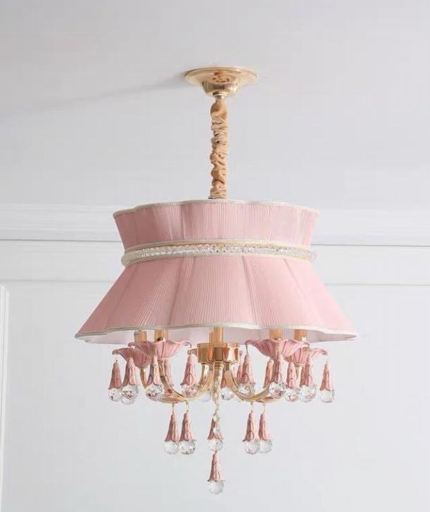 樂天商城 - ペンダントライト．洋風照明 シャンデリア 北欧デザイン シーリングライト不可 高級天井照明 5灯 ピンク 電源直結タイプ