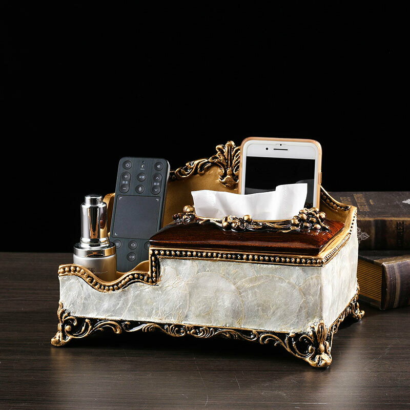 TI53高級感のある ．ティッシュケース 小物入れ　収納付きティッシュケースA/TI53●商品サイズ：26 x 18 x 17 (cm)●材質：ABS樹脂、プラスチック、貝、他☆☆★★★★★★★★★★★★★☆☆◆お客様のご覧になっているモニター等により多少色が異なる場合がございます。あらかじめご了承ください。◆複数ご注文の場合やお急ぎの場合は必ず事前に納期のお質問をお願いいたします。◆サイズの誤差は多少発生します。ご了承下さい。◆当店は販売のみとなっておりますので、商品の使用方法等についてのお問い合わせにはお答え出来ません。☆☆★★★★★★★★★★★★★☆☆注意事項1、品質に極端なこだわりをお持ちの方、極端に神経質な方はご購入ご遠慮ください，返品は対応していません。2、こちらの商品はアンティークの風合いを出すための塗装が施されております。商品によって加工の程度は異なりますことをあらかじめご了承くださいませ。3、使用例の写真に映っている小物等は、商品に付属致しません。4、ご利用のPC環境により、実際の商品と色が異なる場合がございます。予めご了承ください。5丶新品未使用品ですが、外箱に初期からのスレ、剥げ歪みなどあります。商品が輸送中に破損しないよう、木箱で商品を詰めてしまう場合がございますので、ご了承ください。6、ご注文完了後、お客様都合による交換キャンセル及び不良品以外のご返品ご交換はお受け致しておりません。7丶梱包材のみの損傷や、お客様のイメージ違いによる性能、色、形、サイズの違い、ご注文間違い等による返品もお受けできません。配送なので軽微な傷などがつく場合がありますので、 神経質な方のご購入はご遠慮ください。8丶販売条件について海外輸入製品の為、日本語の説明書は付いておりません。9丶きちんと検品しておりますが、日本製に比べ作りが甘い場合がございます。傷がある場合がございます。完璧を求める方は入札をお控えください。2TI53高級感のある ．ティッシュケース 小物入れ　収納付きティッシュケースA/TI53●商品サイズ：26 x 18 x 17 (cm)●材質：ABS樹脂、プラスチック、貝、他☆☆★★★★★★★★★★★★★☆☆◆お客様のご覧になっているモニター等により多少色が異なる場合がございます。あらかじめご了承ください。◆複数ご注文の場合やお急ぎの場合は必ず事前に納期のお質問をお願いいたします。◆サイズの誤差は多少発生します。ご了承下さい。◆当店は販売のみとなっておりますので、商品の使用方法等についてのお問い合わせにはお答え出来ません。☆☆★★★★★★★★★★★★★☆☆注意事項1、品質に極端なこだわりをお持ちの方、極端に神経質な方はご購入ご遠慮ください，返品は対応していません。2、こちらの商品はアンティークの風合いを出すための塗装が施されております。商品によって加工の程度は異なりますことをあらかじめご了承くださいませ。3、使用例の写真に映っている小物等は、商品に付属致しません。4、ご利用のPC環境により、実際の商品と色が異なる場合がございます。予めご了承ください。5丶新品未使用品ですが、外箱に初期からのスレ、剥げ歪みなどあります。商品が輸送中に破損しないよう、木箱で商品を詰めてしまう場合がございますので、ご了承ください。6、ご注文完了後、お客様都合による交換キャンセル及び不良品以外のご返品ご交換はお受け致しておりません。7丶梱包材のみの損傷や、お客様のイメージ違いによる性能、色、形、サイズの違い、ご注文間違い等による返品もお受けできません。配送なので軽微な傷などがつく場合がありますので、 神経質な方のご購入はご遠慮ください。8丶販売条件について海外輸入製品の為、日本語の説明書は付いておりません。9丶きちんと検品しておりますが、日本製に比べ作りが甘い場合がございます。傷がある場合がございます。完璧を求める方は入札をお控えください。2