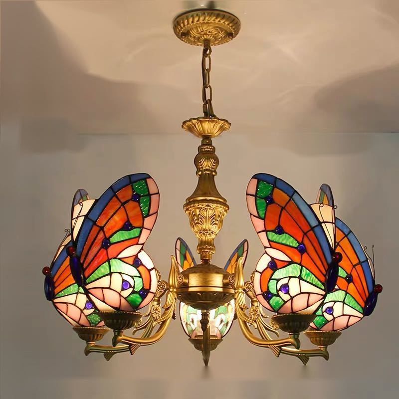 チョウチョウ ステンドグラス．ペンダントライト豪華天井照明ステンドグラスランプ ガラス工芸品．高級照明 5灯 電源直結タイプ