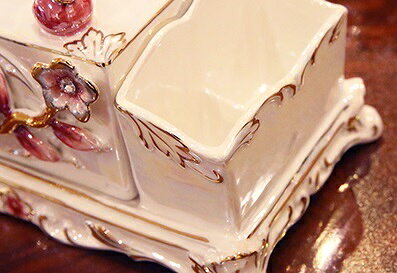高級感のある .ティッシュケース 小物入れ 収納付き [2]