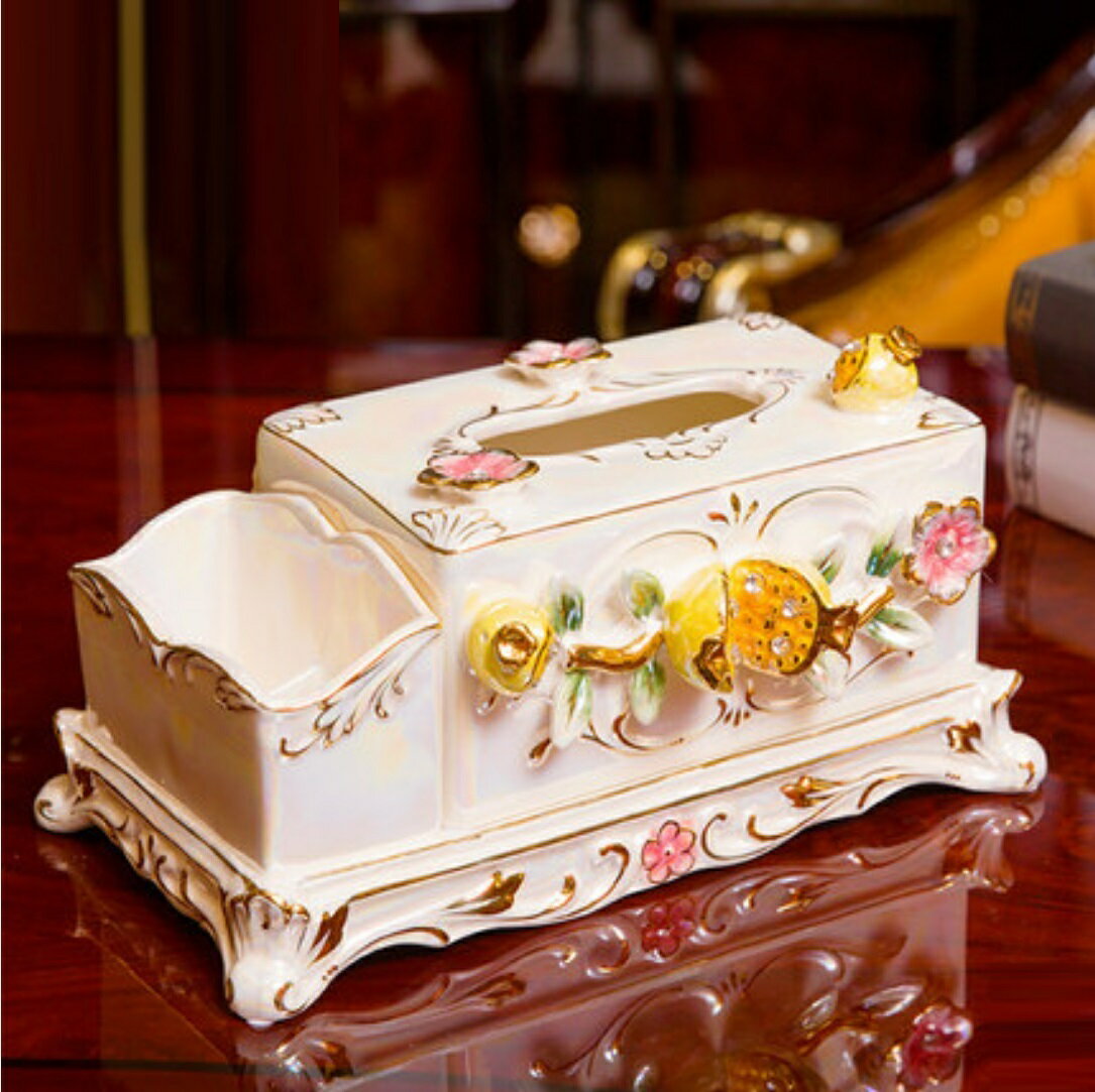 TI80高級感のある ．ティッシュケース 小物入れ　収納付きティッシュケースA/TI80●商品サイズ：30 x 16.5 x 15 (cm)●材質：陶器☆☆★★★★★★★★★★★★★☆☆◆お客様のご覧になっているモニター等により多少色が異な...