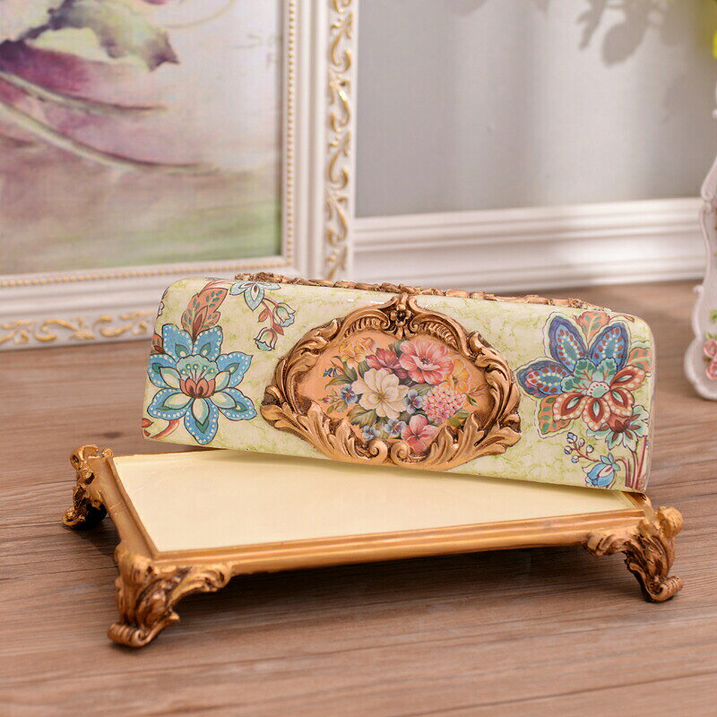 高級感のある .ティッシュケース [3]