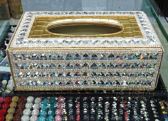 ラインストーン飾り 高級感のある ティッシュケース