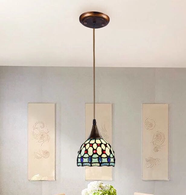 ステンドグラス．ペンダントライト．天井照明ステンドグラスランプ ガラス工芸品 電源直結タイプ