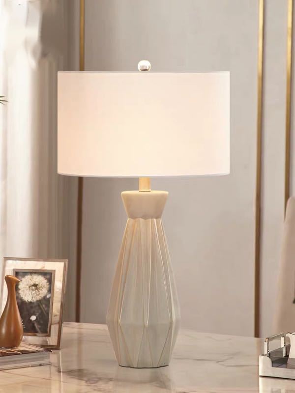 照明スタンドライト テーブルランプ デスクライト 卓上ステンド ．